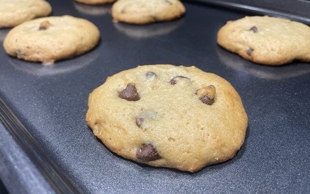 Sourdough discard chocolate chip cookies