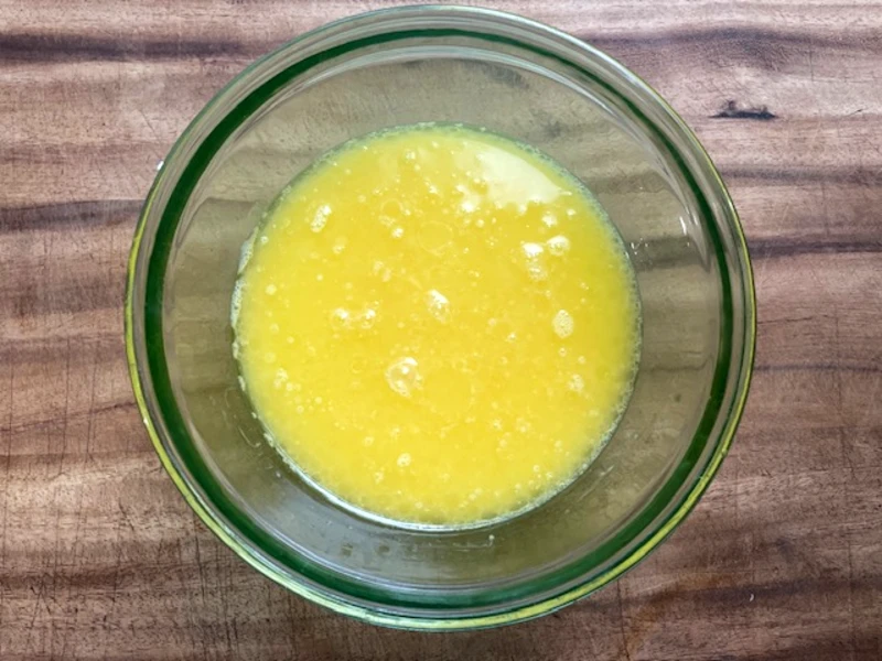 apple crumb muffins wet ingredients