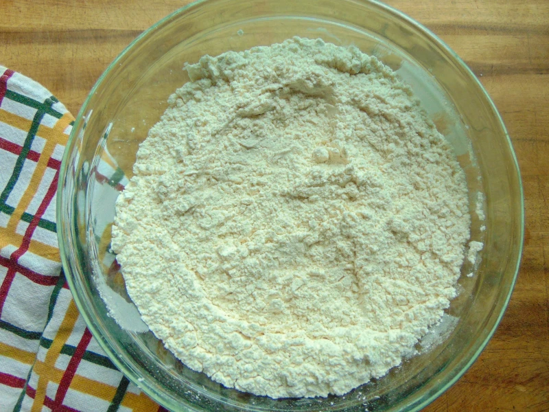 dry ingredients mixed together for pecan chocolate chip cookies with caramel