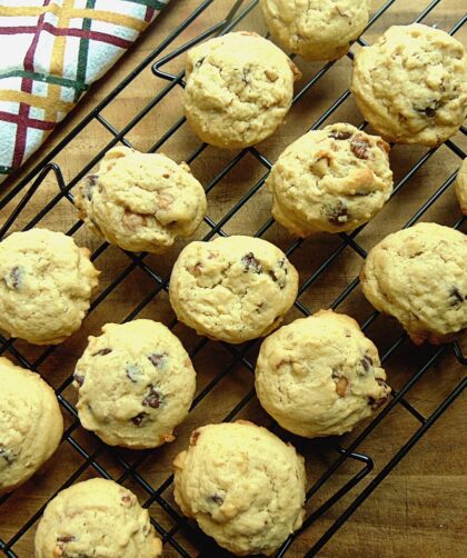 Pecan Chocolate Chip Cookies with Caramel