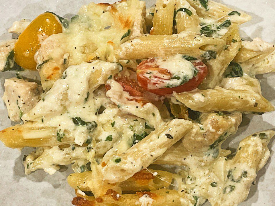 creamy chicken spinach pasta bake